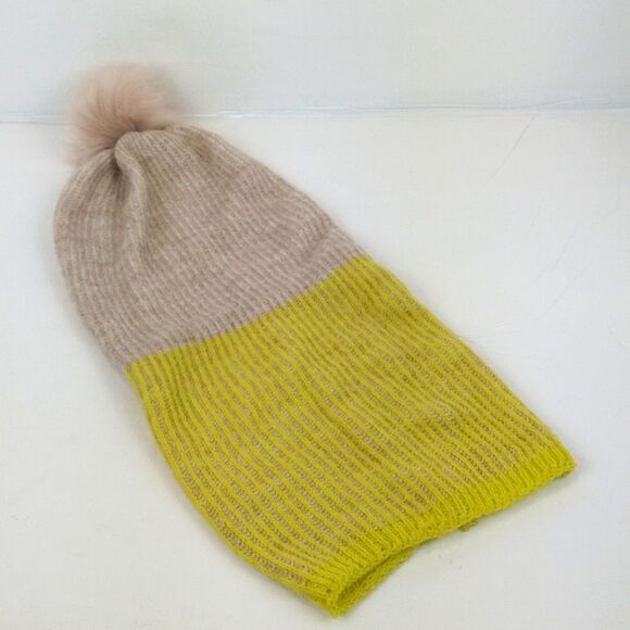 Tan / green color block knit beanie with faux fur Pom - Picture 3 of 5